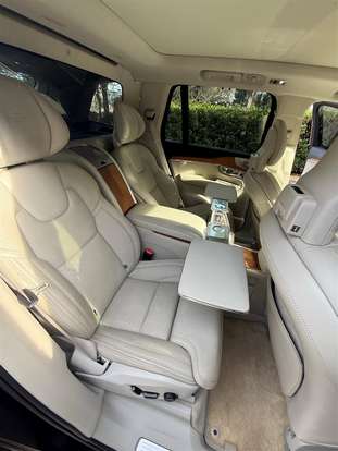 VOLVO-XC90-2019