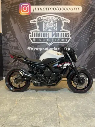 YAMAHA XJ6 N 