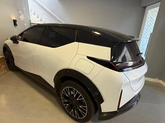 ZEEKR X 2025 66 KW Electric Flagship AWD