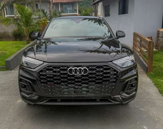 AUDI-Q5-2023
