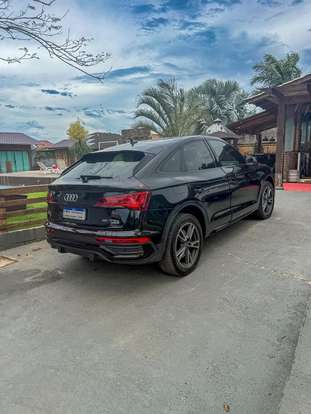 AUDI-Q5-2023