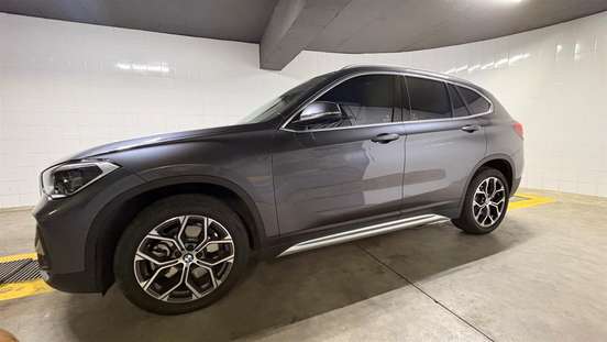 BMW-X1-2021