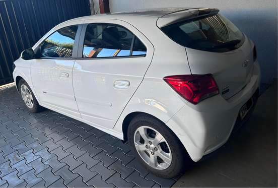 CHEVROLET-ONIX-2019