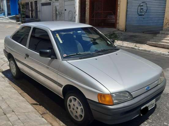 FORD-ESCORT-1.8 GL 8V GASOLINA 2P MANUAL FORD-ESCORT-1994