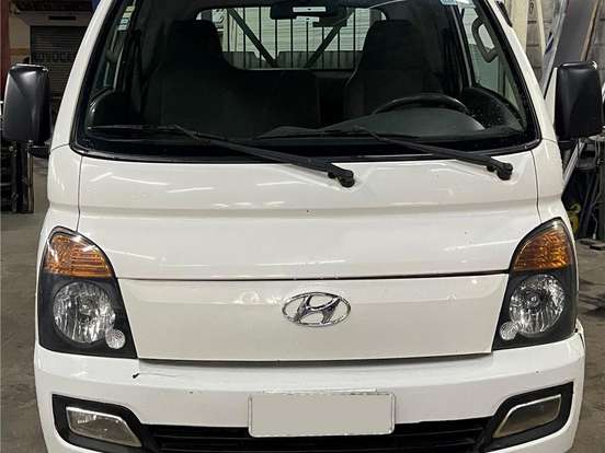 HYUNDAI-HR-2.5 LONGO COM CAÇAMBA 4X2 16V 130CV TURBO INTERCOOLER DIESEL 2P MANUAL HYUNDAI-HR-2013