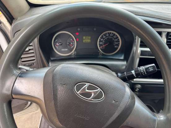 HYUNDAI-HR-2015