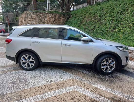 KIA SORENTO 3.3 V6 GASOLINA EX 7L AUTOMATICO