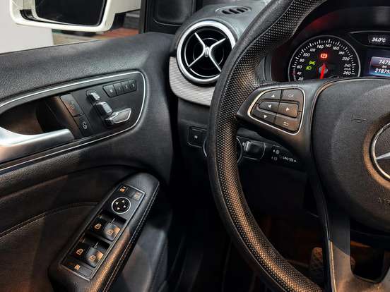 MERCEDES-BENZ-B 200-2016