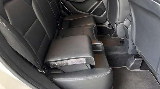 MERCEDES-BENZ-B 200-2016