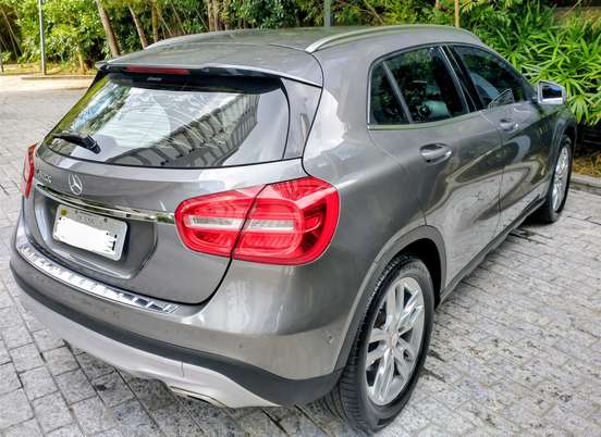 MERCEDES-BENZ-GLA 200-2016