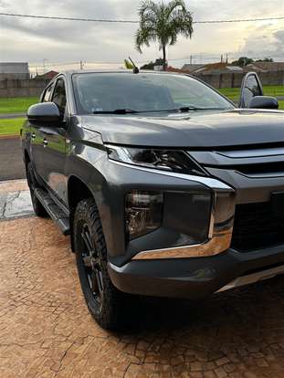 MITSUBISHI-L200 TRITON-2023