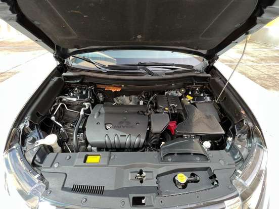 MITSUBISHI-OUTLANDER-2.0 16V GASOLINA 4P AUTOMÁTICO MITSUBISHI-OUTLANDER-2016