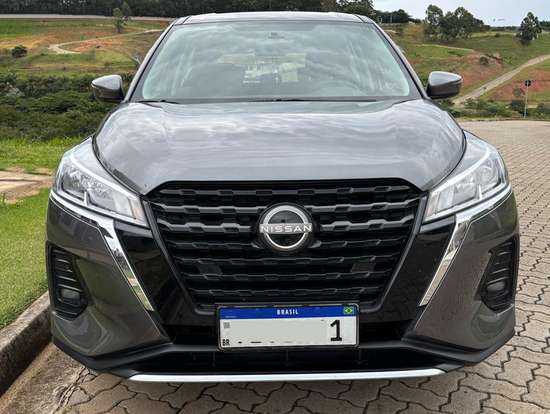 NISSAN-KICKS PLAY-2025