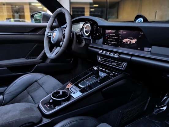 PORSCHE-911-3.0 24V H6 GASOLINA TARGA 4 GTS PDK PORSCHE-911-2024