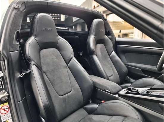 PORSCHE-911-2024