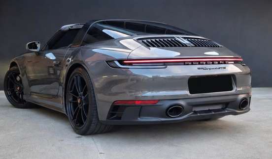 PORSCHE-911-2024