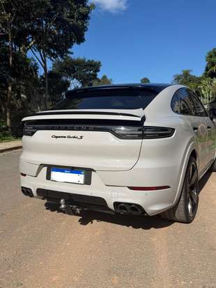PORSCHE-CAYENNE-2019
