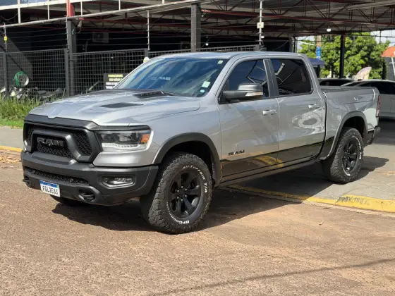 RAM 1500 5.7 V8 GASOLINA REBEL CD 4X4 AUTOMÁTICO