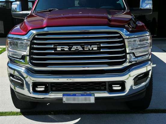 RAM-3500-6.7 I6 TURBO DIESEL LIMITED LONGHORN CD 4X4 AUTOMÁTICO RAM-3500-2023