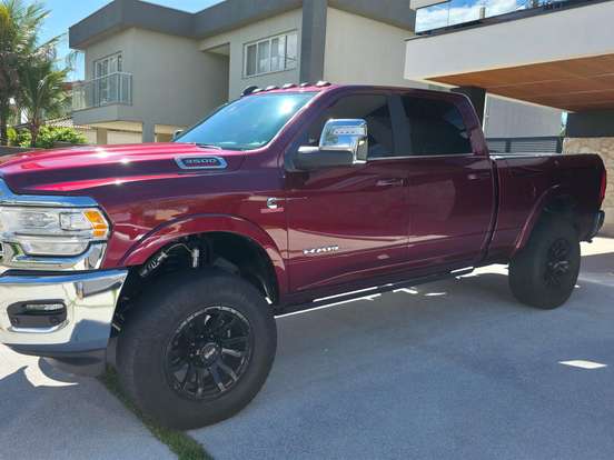 RAM-3500-6.7 I6 TURBO DIESEL LIMITED LONGHORN CD 4X4 AUTOMÁTICO RAM-3500-2023