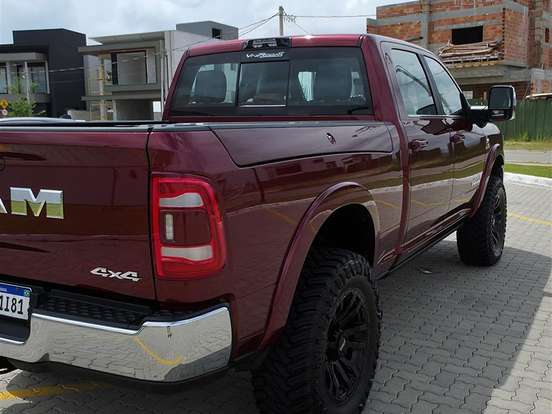 RAM-3500-6.7 I6 TURBO DIESEL LIMITED LONGHORN CD 4X4 AUTOMÁTICO RAM-3500-2023