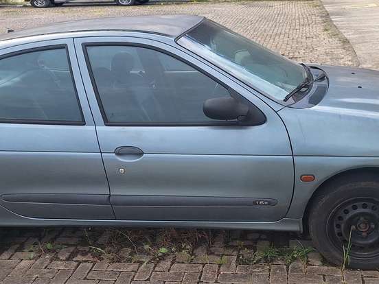 RENAULT-MEGANE-1.6 RN 8V GASOLINA 4P MANUAL RENAULT-MEGANE-1999