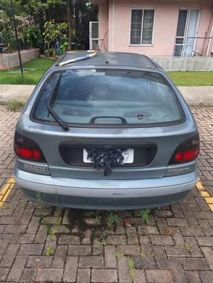 RENAULT-MEGANE-1999