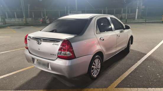 TOYOTA-ETIOS-2014