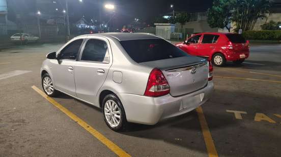 TOYOTA-ETIOS-2014