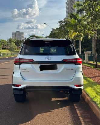 TOYOTA-HILUX SW4-2022