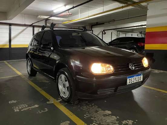 VOLKSWAGEN-GOLF-2.0 MI COMFORTLINE 8V GASOLINA 4P AUTOMÁTICO VOLKSWAGEN-GOLF-2006