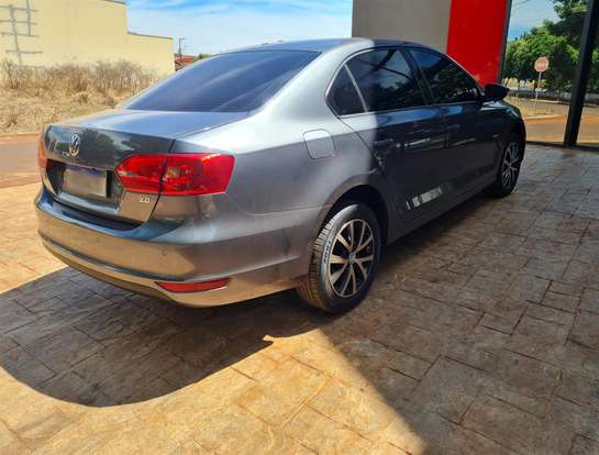 VOLKSWAGEN-JETTA-2014