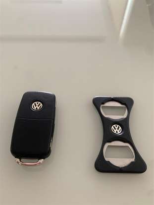 VOLKSWAGEN-JETTA-2010