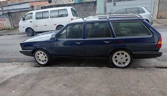 VOLKSWAGEN-QUANTUM-1989