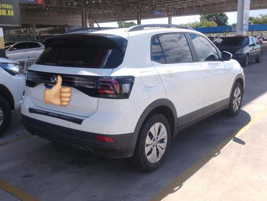VOLKSWAGEN-T-CROSS-2023