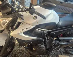 YAMAHA XJ6 F YAMAHA XJ6 F