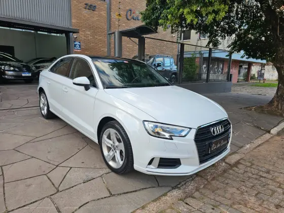 AUDI A3 2.0 TFSI SEDAN AMBITION 16V GASOLINA 4P S-TRONIC AUDI A3 2.0 TFSI SEDAN AMBITION 16V GASOLINA 4P S-TRONIC