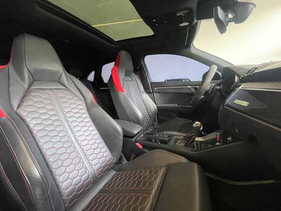 AUDI-RS Q3-2020
