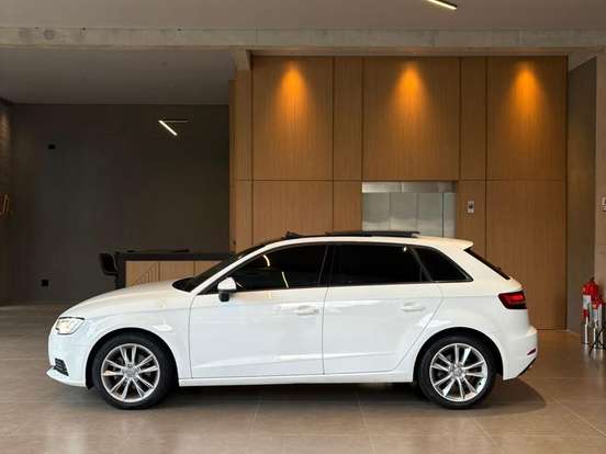 AUDI-A3-1.4 TFSI SPORTBACK AMBIENTE 16V GASOLINA 4P S-TRONIC AUDI-A3-2018
