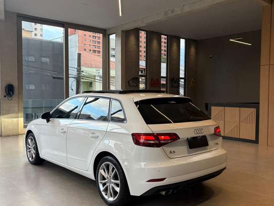 AUDI-A3-1.4 TFSI SPORTBACK AMBIENTE 16V GASOLINA 4P S-TRONIC AUDI-A3-2018