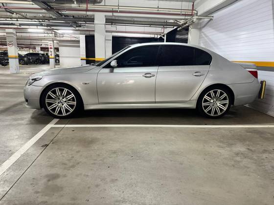 BMW 550i 4.8 SPORT SEDAN V8 32V GASOLINA 4P AUTOMÁTICO