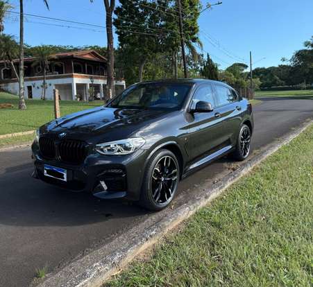 BMW-X4-2020