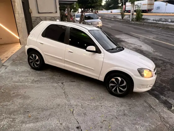 CHEVROLET CELTA 1.0 MPFI VHCE 8V FLEX 4P MANUAL CHEVROLET CELTA 1.0 MPFI VHCE 8V FLEX 4P MANUAL