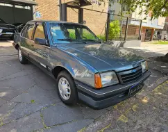 CHEVROLET MONZA 2.0 SL/E 8V GASOLINA 4P MANUAL CHEVROLET MONZA 2.0 SL/E 8V GASOLINA 4P MANUAL