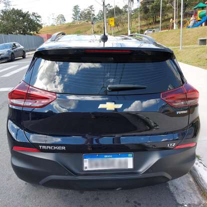 CHEVROLET-TRACKER-2023
