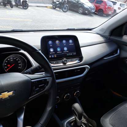 CHEVROLET-TRACKER-2023