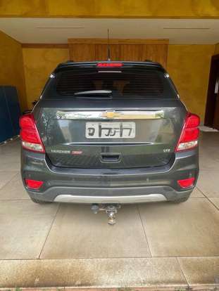 CHEVROLET-TRACKER-2017