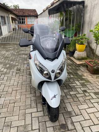 DAFRA MAXSYM 400i 