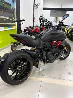 DUCATI-DIAVEL 1260 S-2022