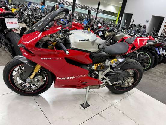 DUCATI-SUPERBIKE 1199 PANIGALE-2013